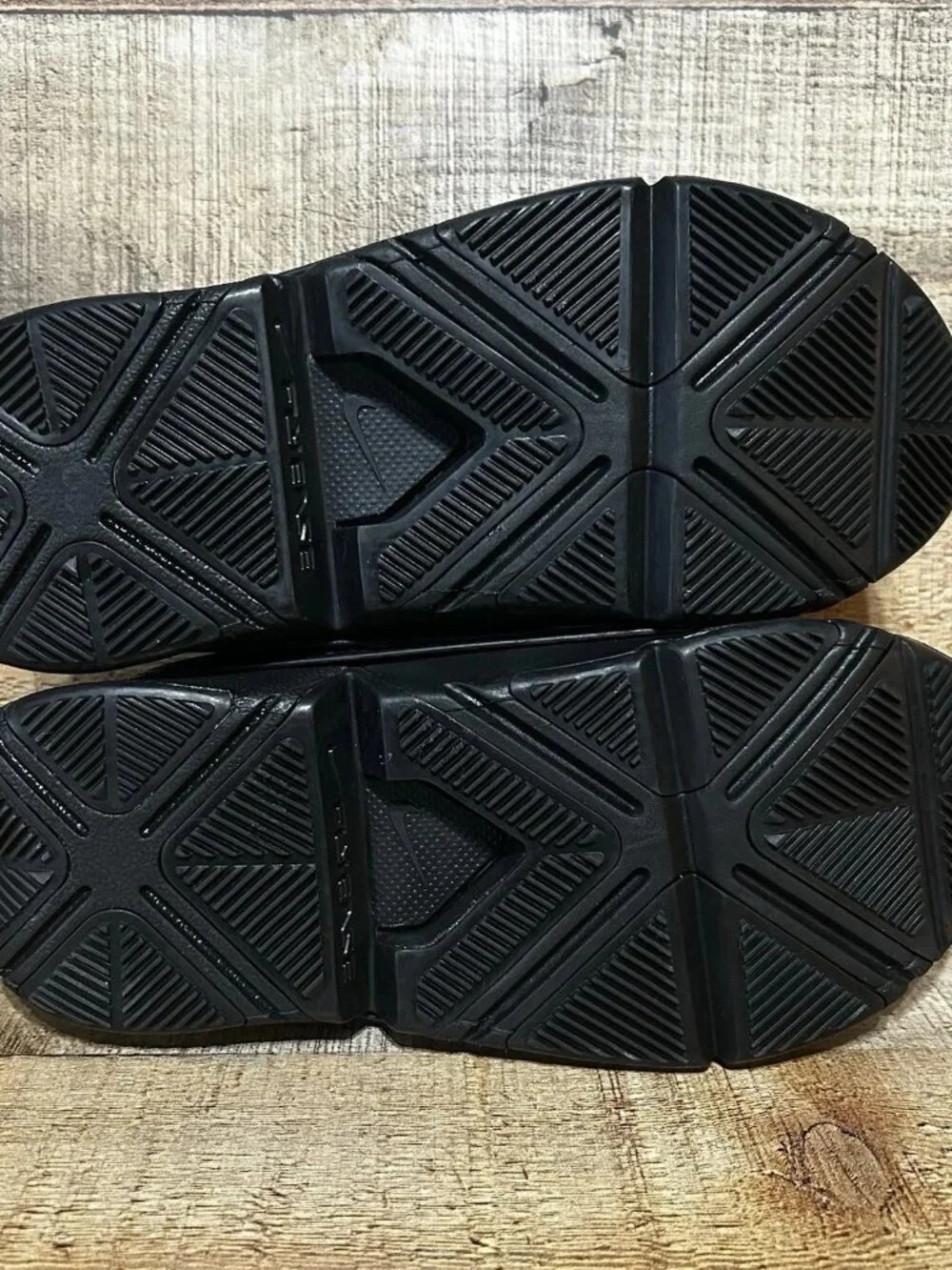 Nike Go FlyEase Triple Black Running Training Shoes Women’s Size 8 DR5540-006